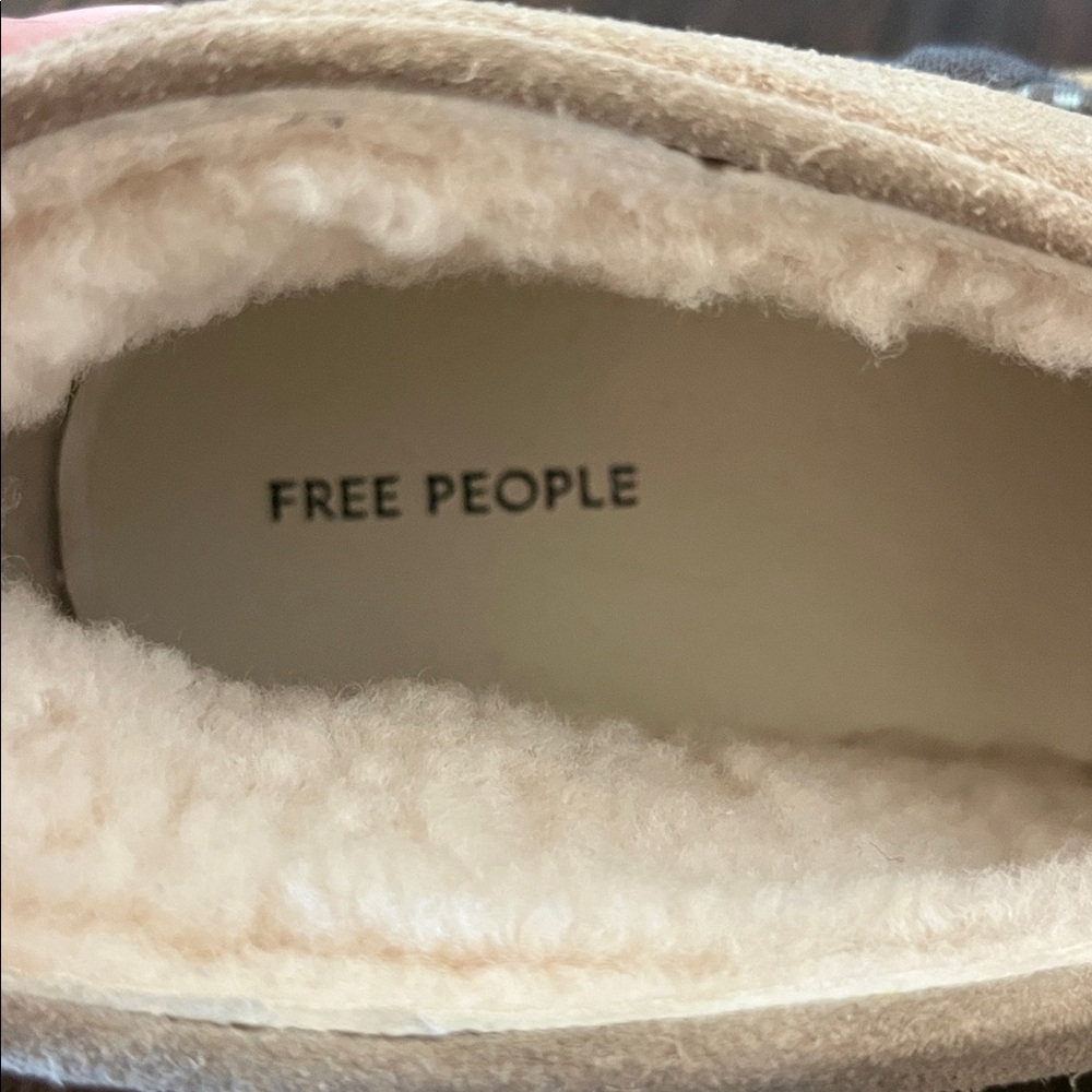 Free People Tan Ankle Boots - Picture 6 of 9